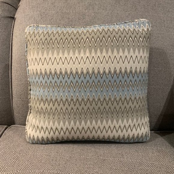 Pair of Pillows - Picture 2 of 4